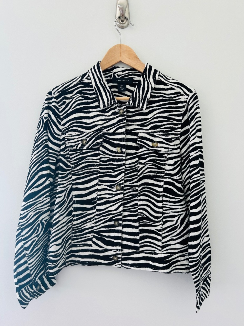 NWT Tahari Zebra Print Linen Blend Cropped Button-Up Jacket - Size Large